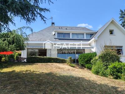 Villa - 200 m² - 6 pièces