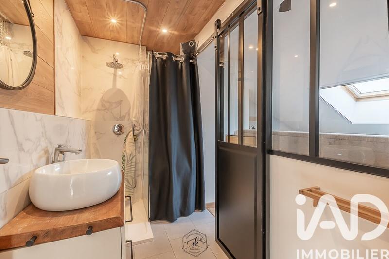 Appartement - 93 m² - 3 pièces