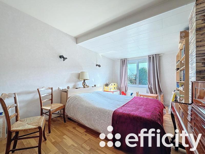 Maison - 186 m² - 6 pièces