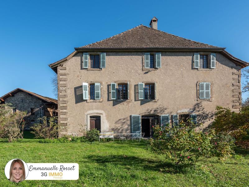 Maison de domaine - 553 m² - 15 pièces