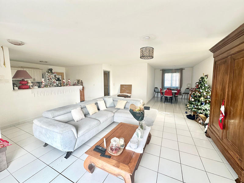 Maison - 90 m² - 4 pièces