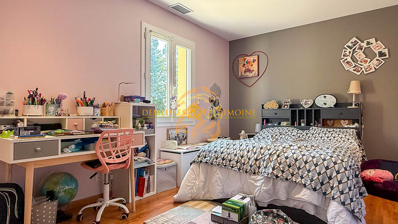 Maison - 193 m² - 5 pièces