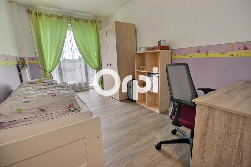 Appartement - 80 m² - 4 pièces