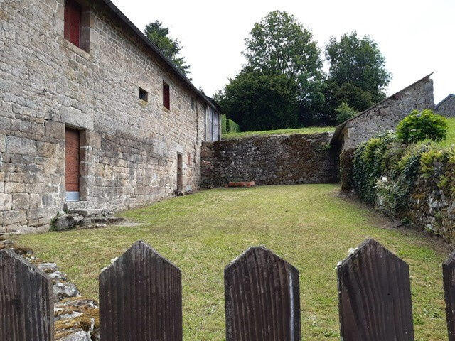 Maison de village - 94 m² - 4 pièces