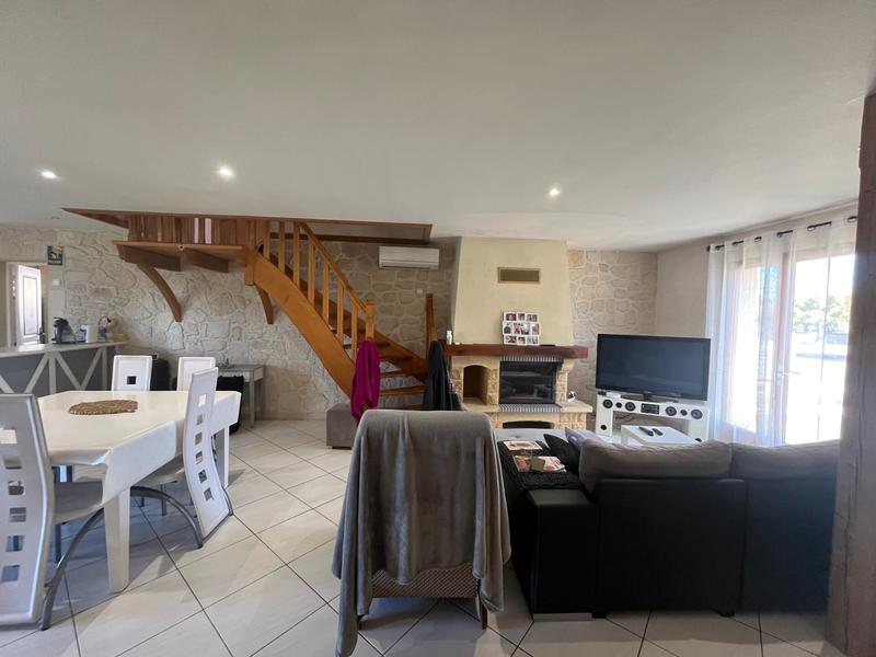 Maison - 105 m² - 4 pièces