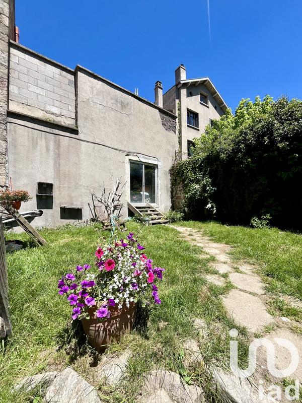 Maison - 250 m² - 5 pièces