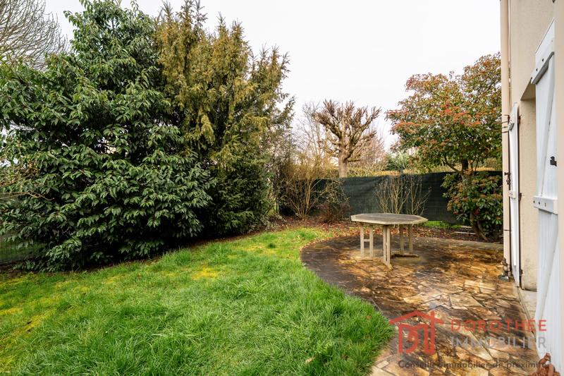 Maison - 95 m² - 5 pièces