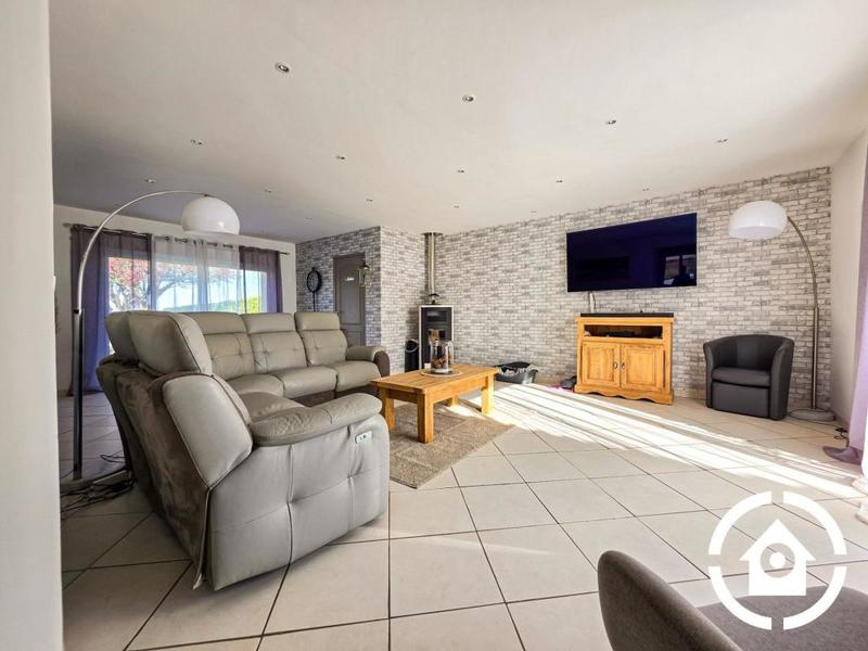 Maison - 139 m² - 6 pièces