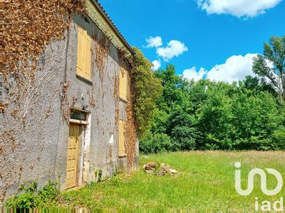 Maison - 200 m² - 5 pièces