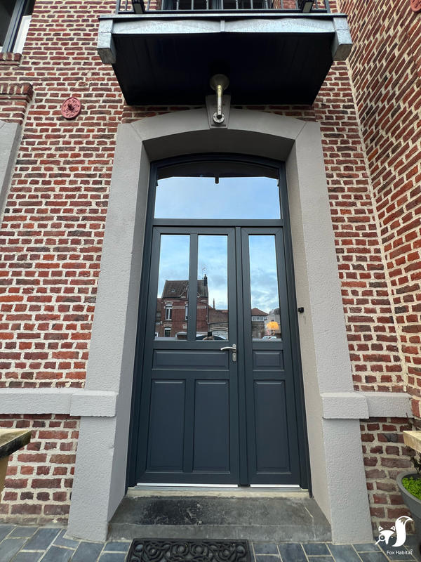 Maison - 240 m² - 8 pièces