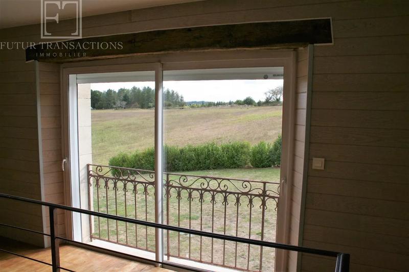 Maison - 200 m² - 5 pièces