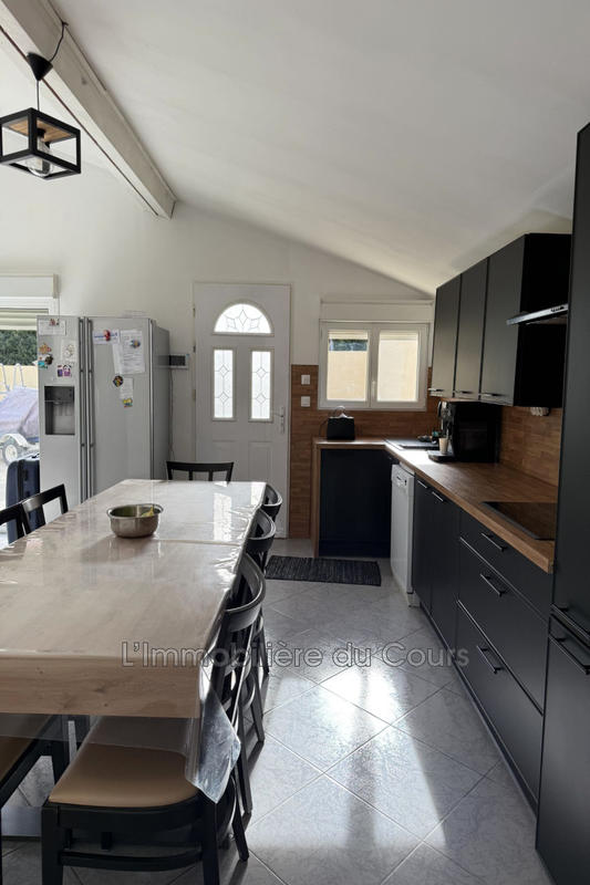 Maison - 98 m² - 3 pièces