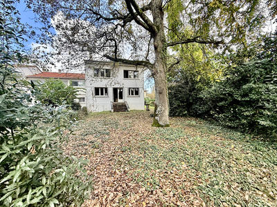 Maison - 185 m² - 6 pièces