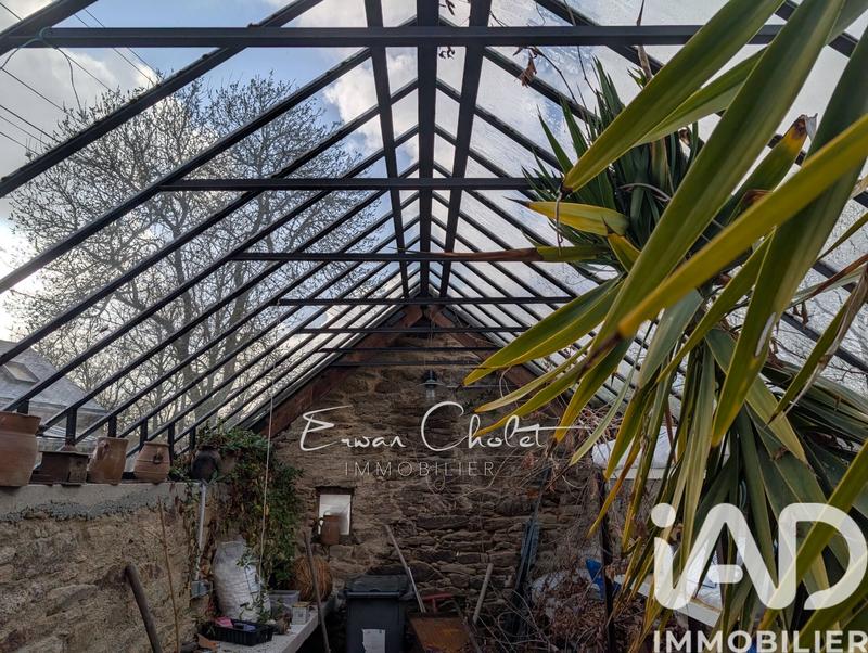 Maison - 246 m² - 7 pièces