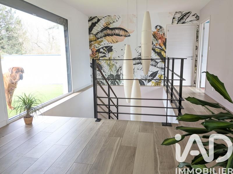 Maison - 199 m² - 6 pièces
