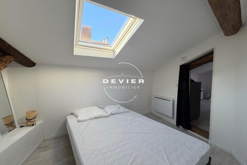 Appartement - 80 m² - 3 pièces