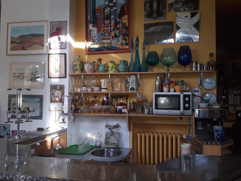 Propriété - 1 000 m² - 14 pièces