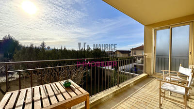 Appartement - 93 m² - 4 pièces