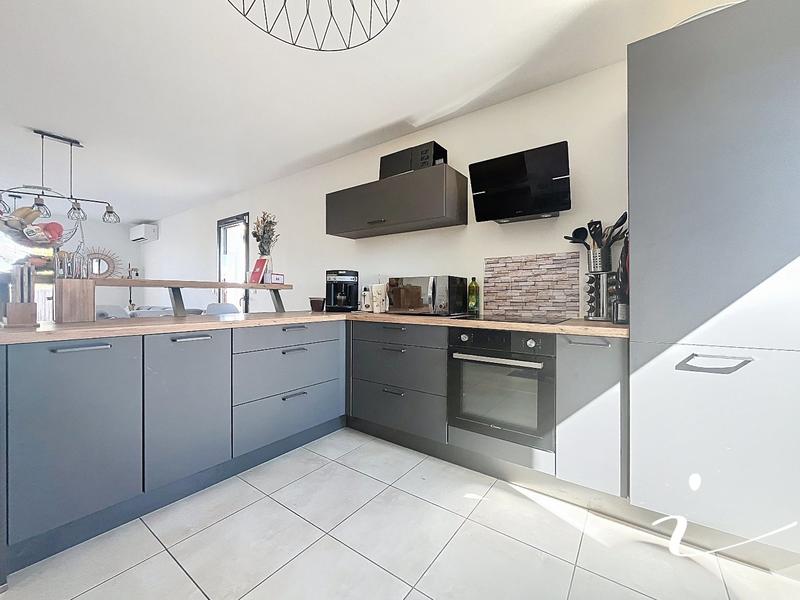 Maison - 88 m² - 4 pièces