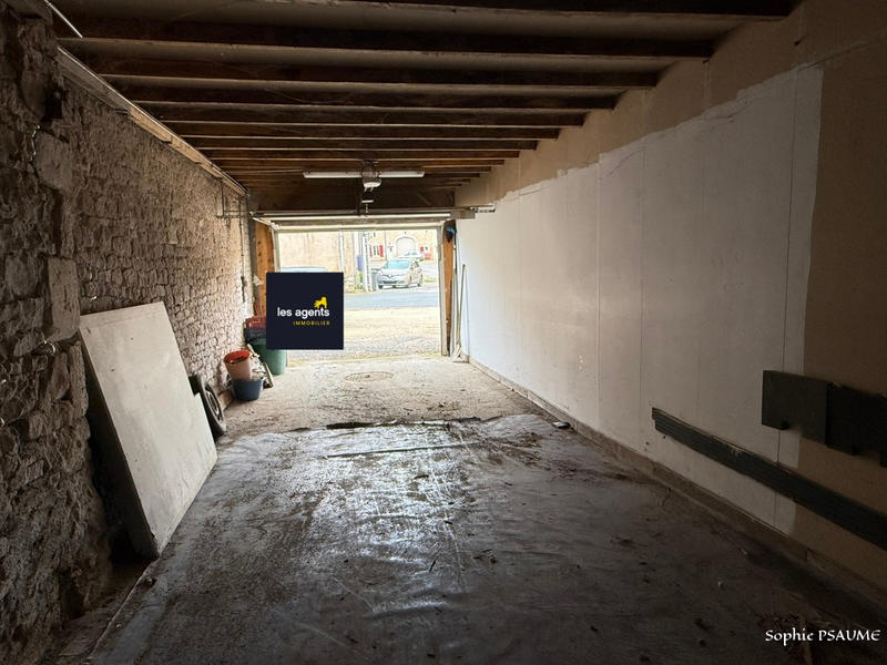 Maison - 240 m² - 9 pièces