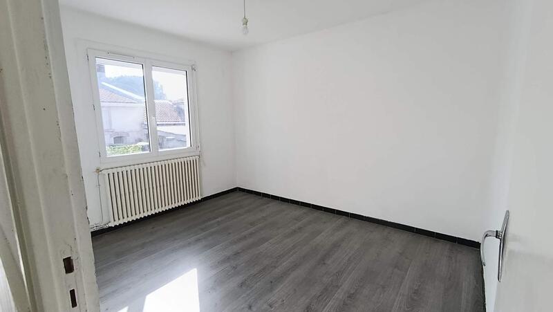 Bureau - 85 m² - 5 pièces