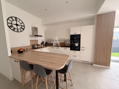 Appartement - 77 m² - 3 pièces