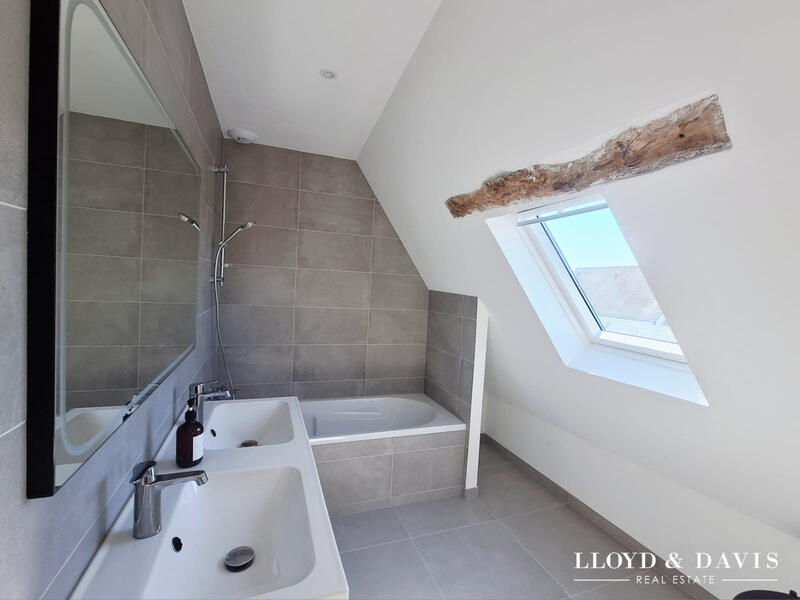 Maison ancienne - 154 m² - 5 pièces