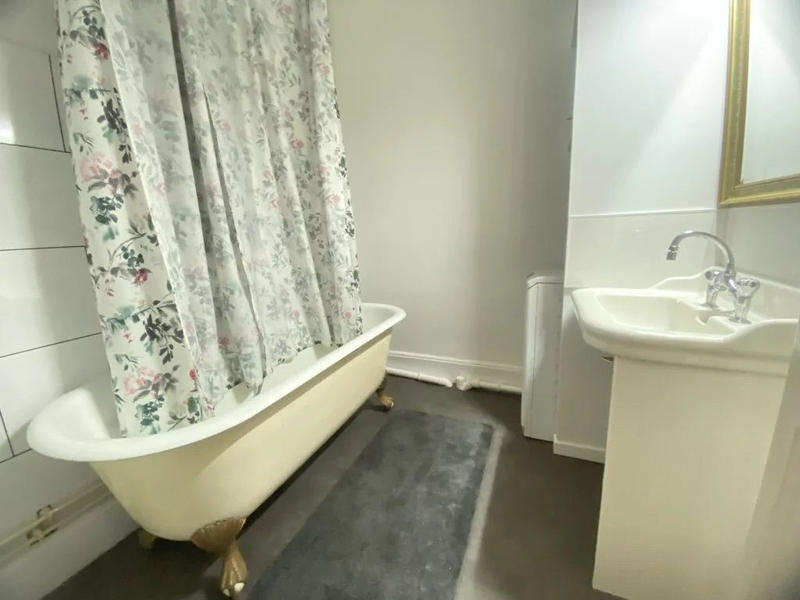 Appartement - 77 m² - 5 pièces