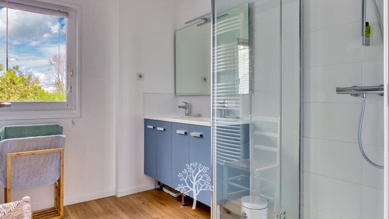 Maison - 325 m² - 7 pièces