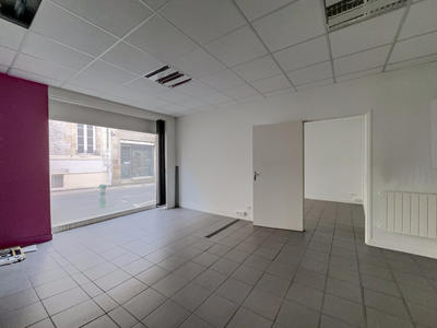 Local commercial - 105 m²