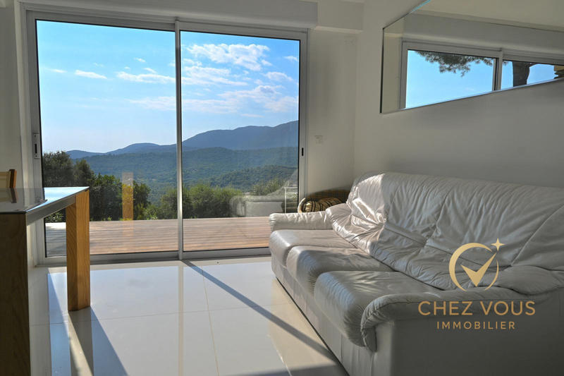 Villa - 200 m² - 7 pièces