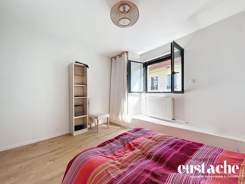 Loft - 80 m² - 3 pièces