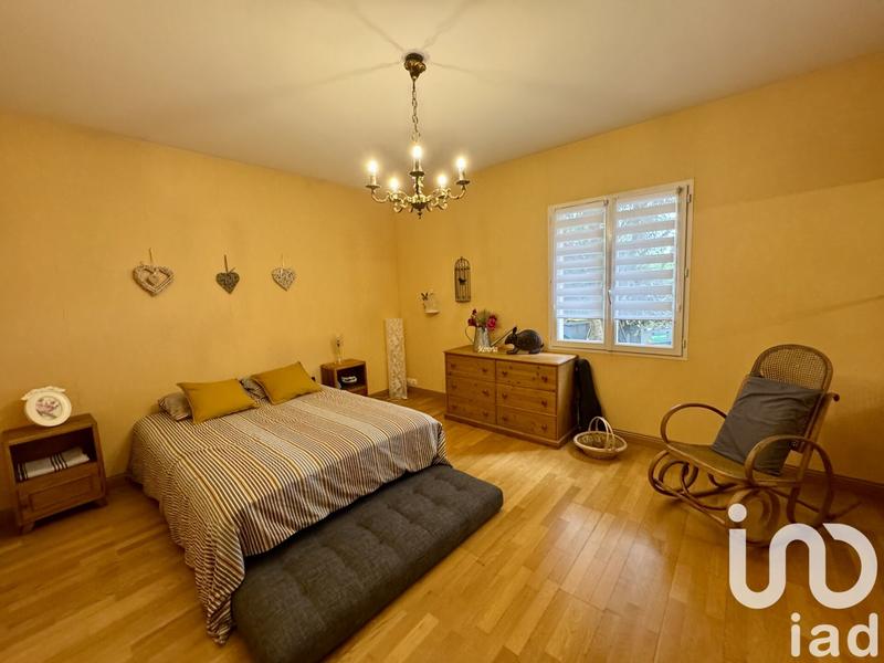 Maison - 200 m² - 7 pièces