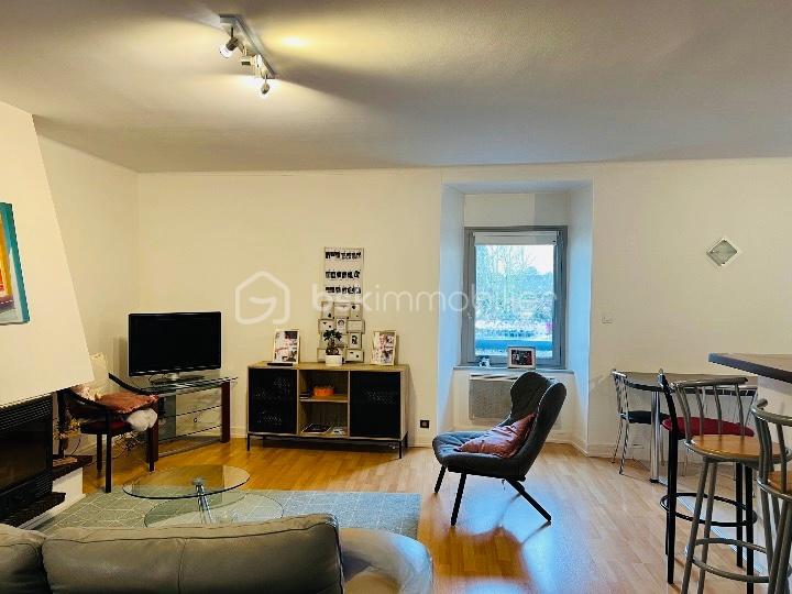 Maison - 274 m² - 10 pièces