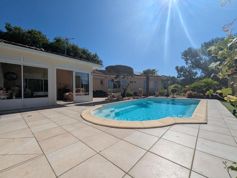 Maison contemporaine - 135 m² - 6 pièces