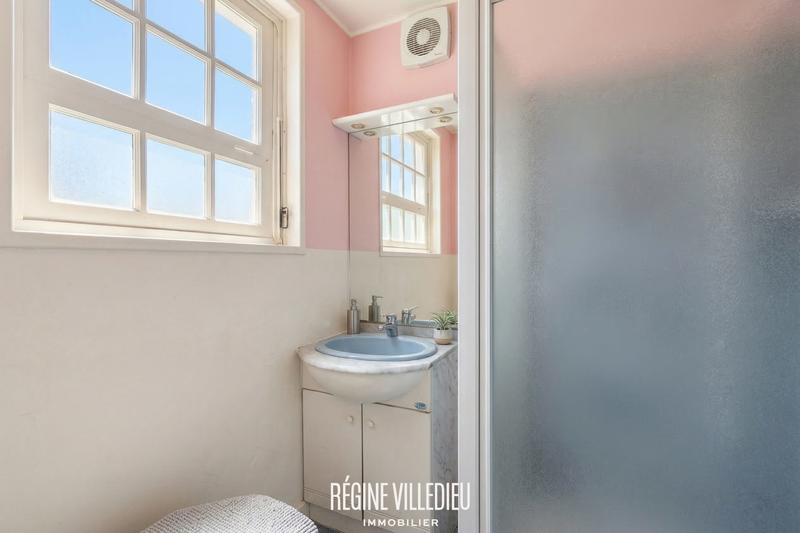 Maison - 143 m² - 6 pièces