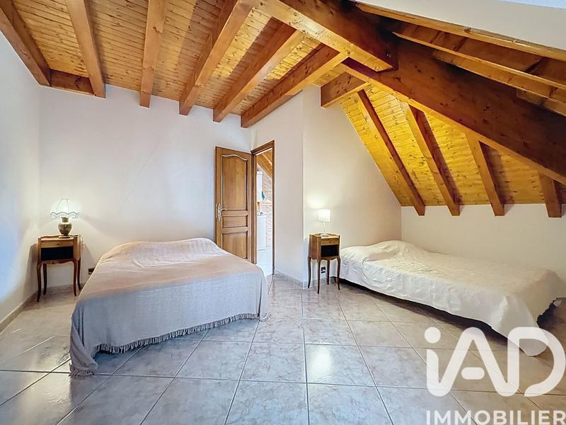 Maison - 290 m² - 8 pièces