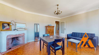 Appartement - 92 m² - 4 pièces