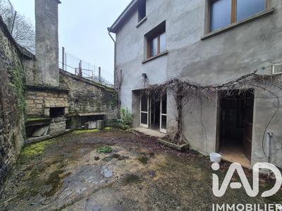 Maison - 137 m² - 5 pièces