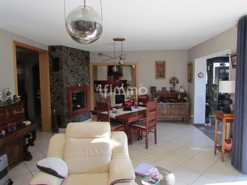 Maison - 180 m² - 7 pièces