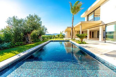 Villa - 350 m² - 6 pièces