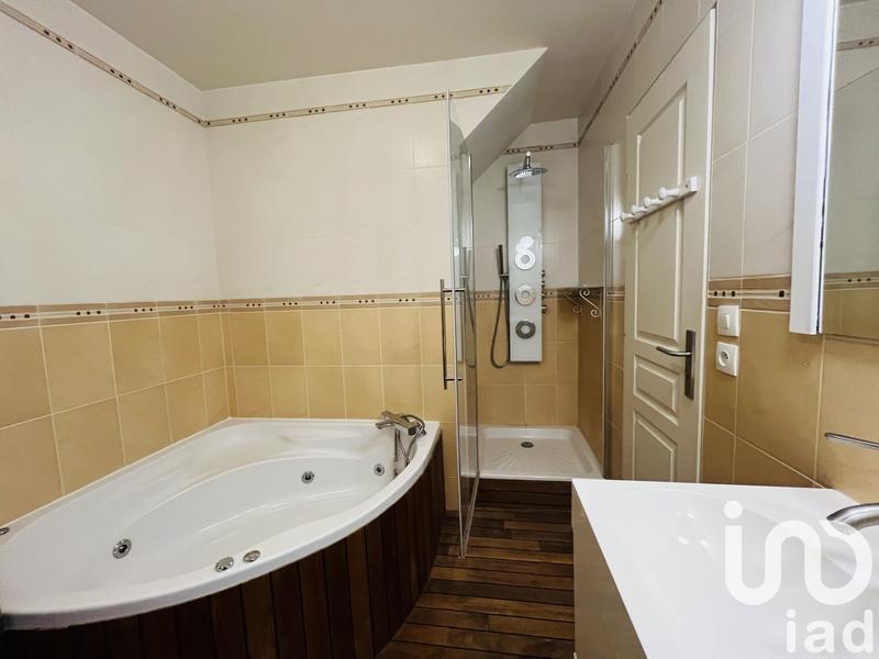 Maison - 152 m² - 6 pièces