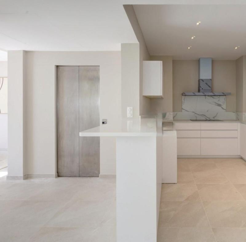 Appartement - 520 m² - 8 pièces