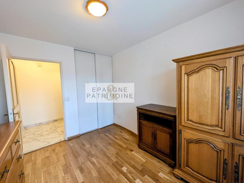 Appartement - 82 m² - 4 pièces