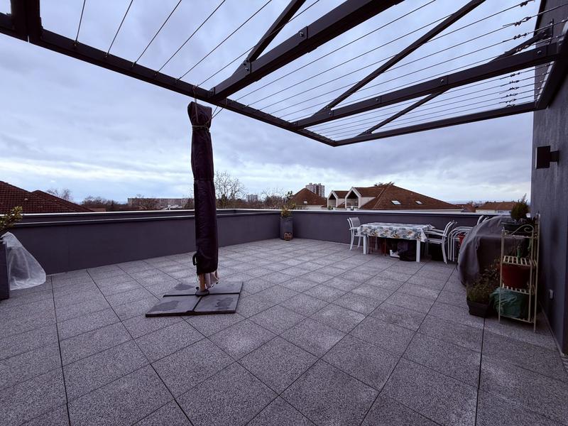 Appartement - 93 m² - 4 pièces