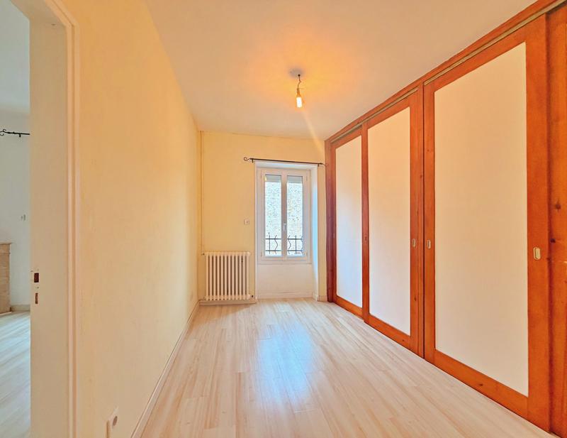 Maison - 93 m² - 5 pièces