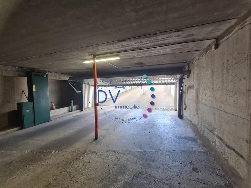 Parking / Garage - 13 m²
