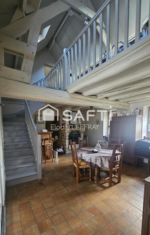 Maison - 180 m² - 5 pièces