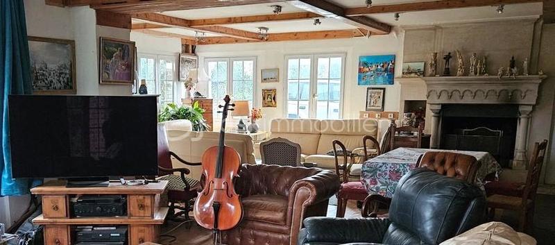 Maison d'architecte - 220 m² - 7 pièces