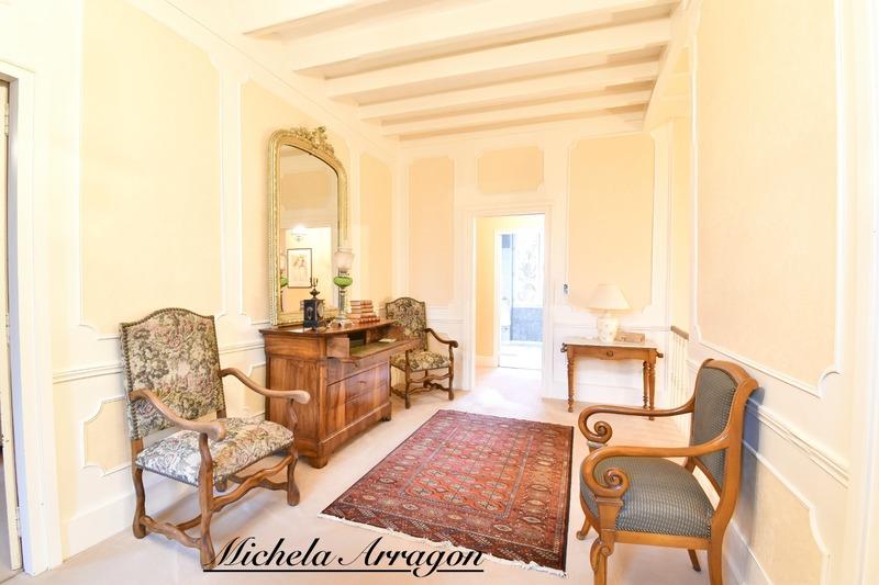 Maison de maîtres - 240 m² - 6 pièces